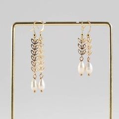 Freshwater Pearl Leaf Chain Dangle Earrings (1E29)