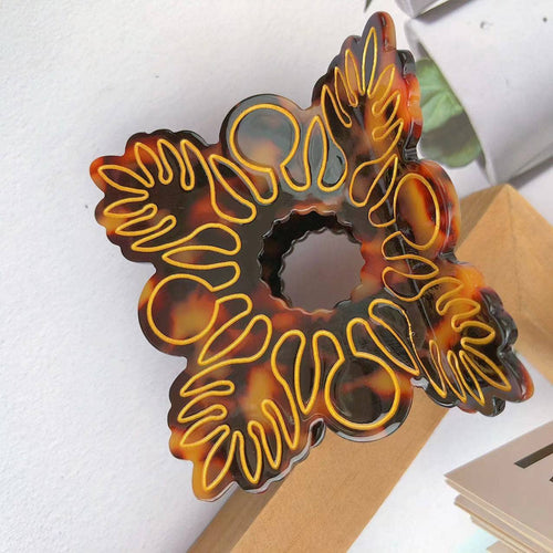 Tortoise Shell Gold Line Art Acetate Square Hair Claw