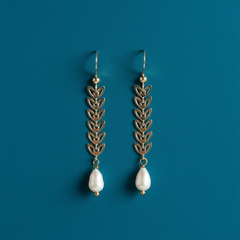 Freshwater Pearl Leaf Chain Dangle Earrings (1E29)