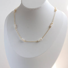 Floating Pearl Necklace (1N11b)