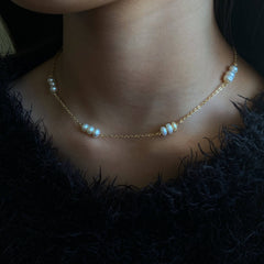 Floating Pearl Necklace (1N11b)