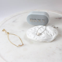 Thin Bracelet, Pearl Stackable Bracelet (1B01c)