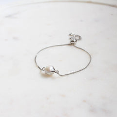 Thin Bracelet, Pearl Stackable Bracelet (1B01c)