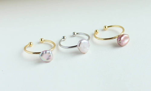 Rainbow Baroque Pearl Ring, Minimal Thin Ring (1R09c): Gold / Rainbow Pearl
