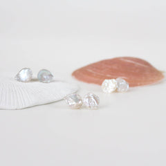 Flower Petal Keshi Pearl Earrings (1E14a)