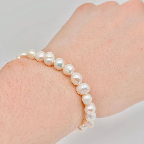 Irregular Pearl Beaded OT Buckle Bracelet