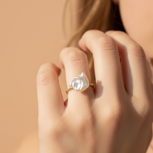 Baroque Pearl Statement Ring (1R14c)