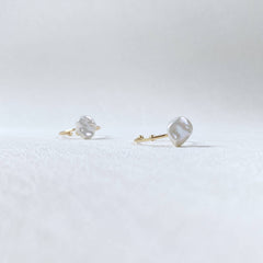 Rainbow Baroque Pearl Ring, Minimal Thin Ring (1R09c): Gold / Rainbow Pearl