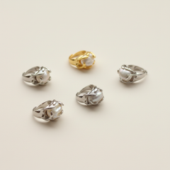 Baroque Pearl Statement Ring (1R06g)