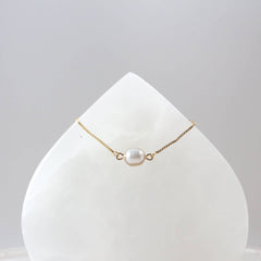 Thin Bracelet, Pearl Stackable Bracelet (1B01c)